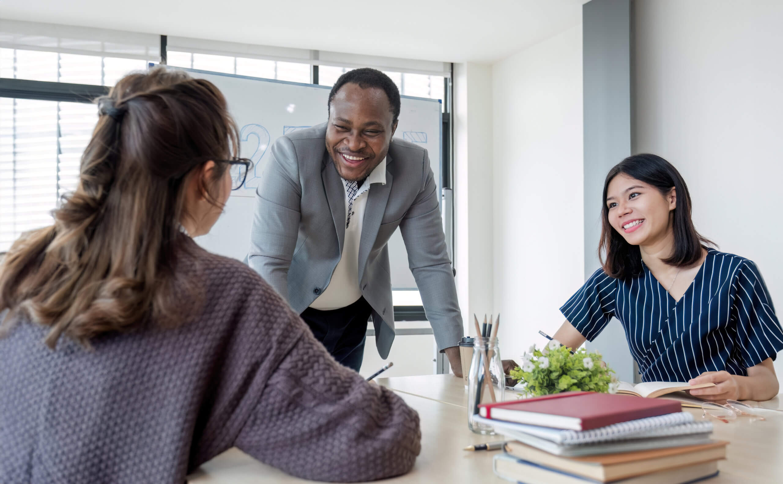 Lenders and clients going through 4 stages of loan origination process